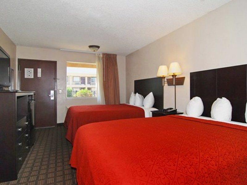 Red Roof Inn & Suites Oklahoma City Southwest Chambre photo